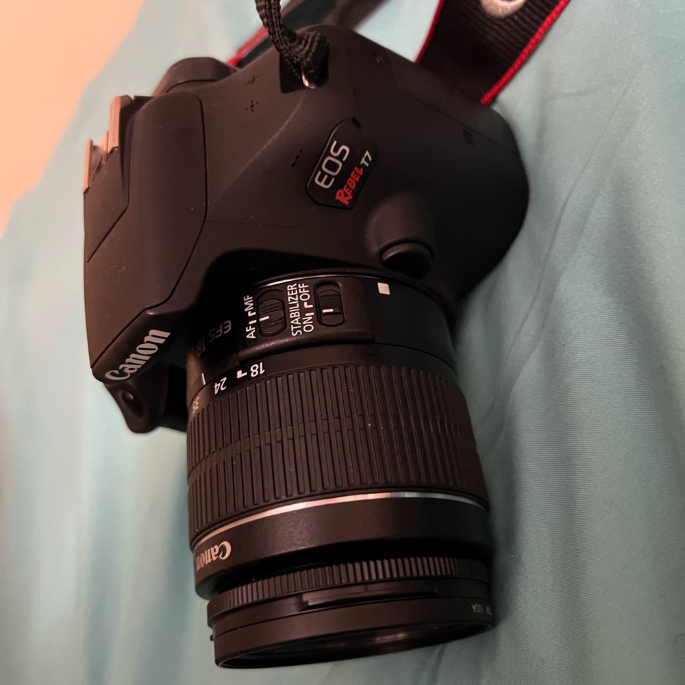 EOS canon rebel T7